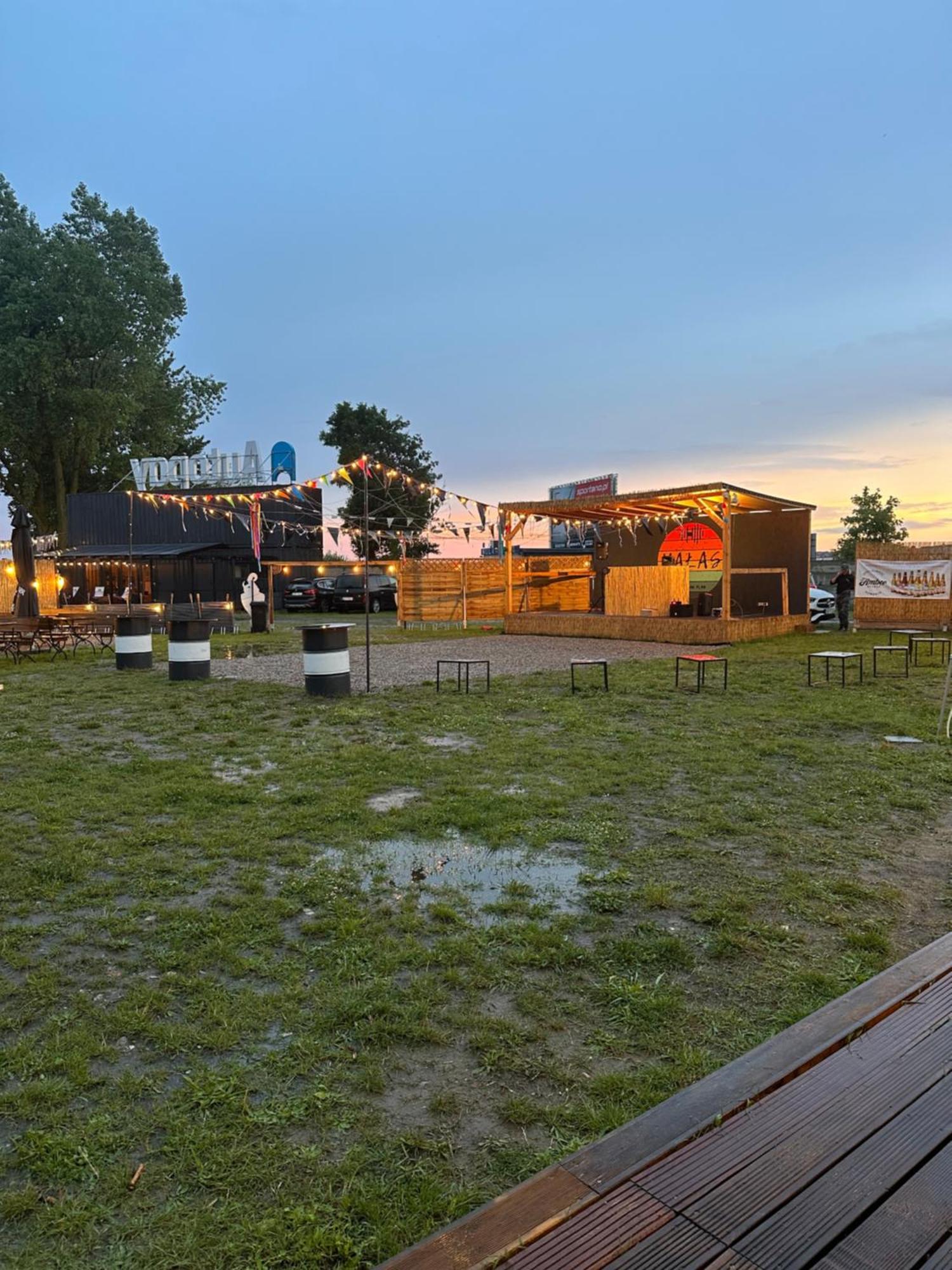 Camp Hostel Владыславово Экстерьер фото